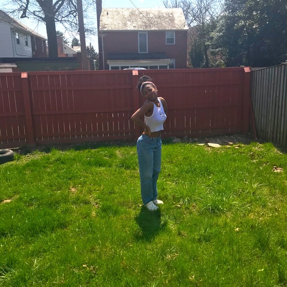 Meet your Posher, Madison - Picture 1 of 1